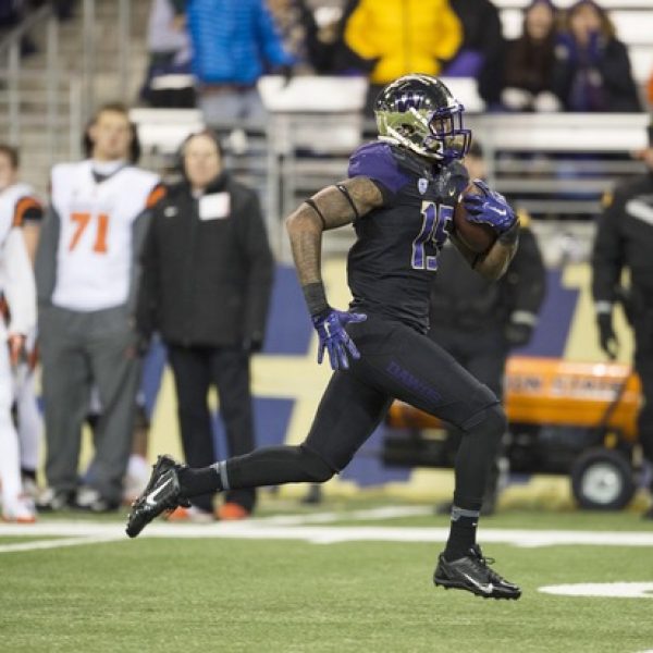 Washington TE Darrell Daniels is eyeing the Scouting Combine’s all-time 40 record